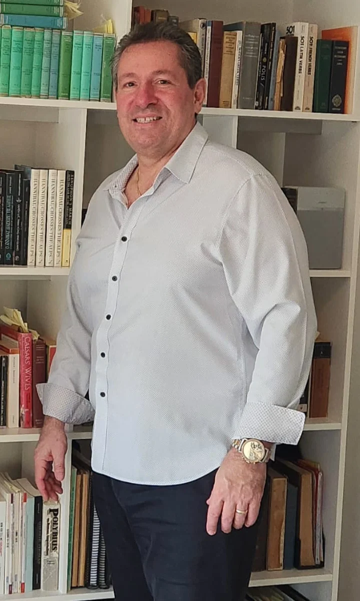 Nick Ekonomides before, at 263 lbs